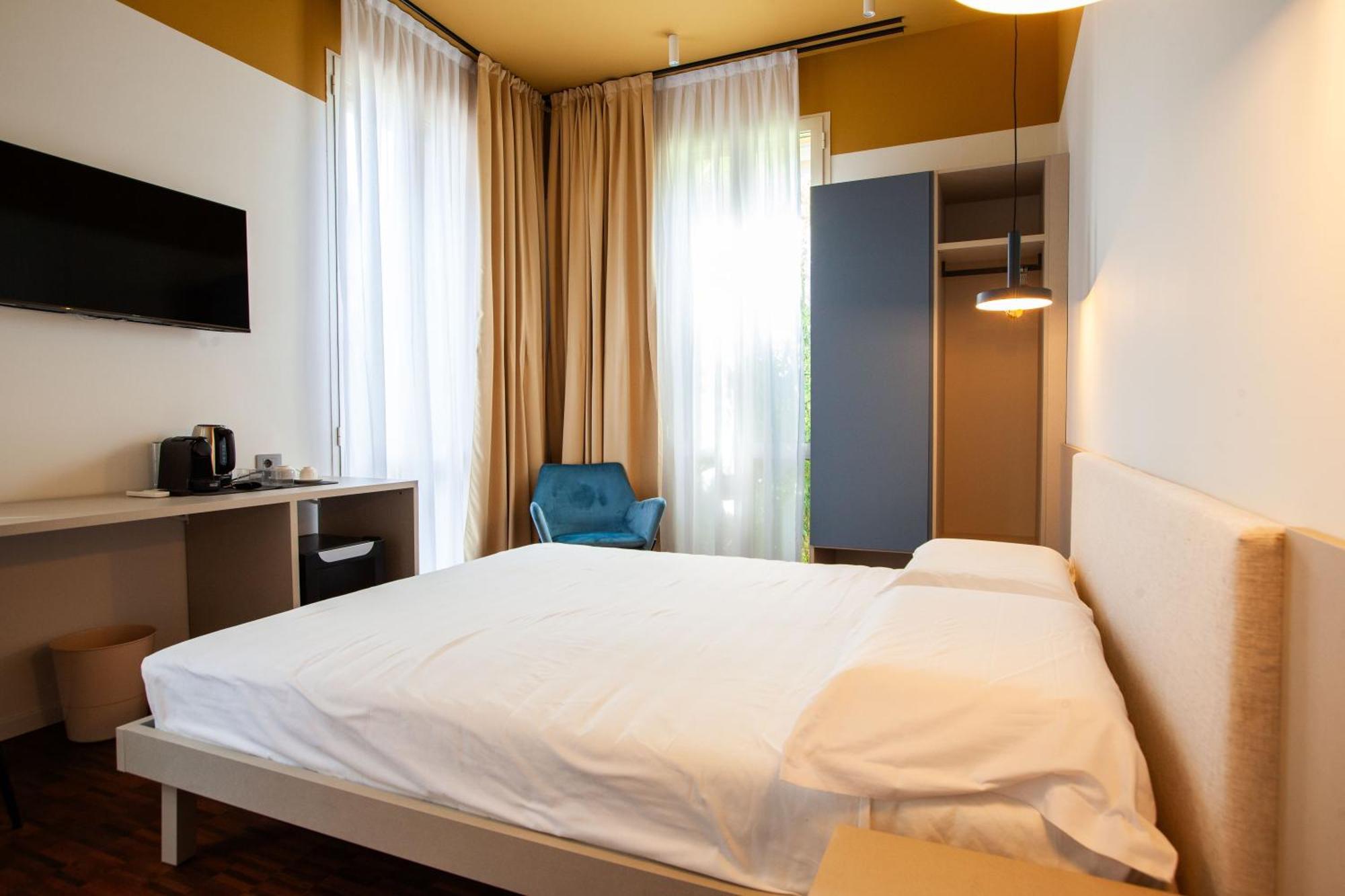 Cvm 19 Hotel Milano Exterior foto